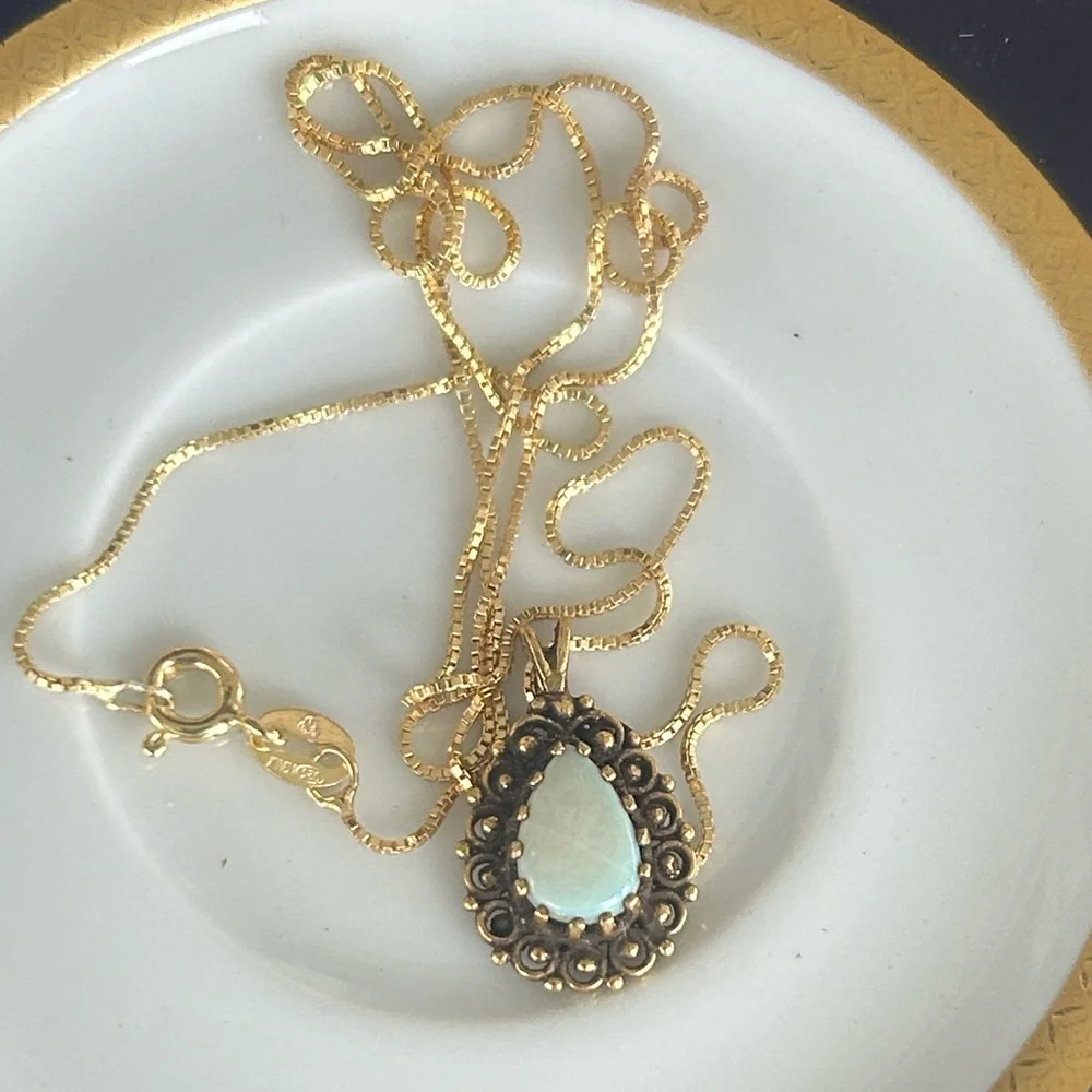 Vintage 14K Opal Pendant on a Gold Vermeil 925 Chain Necklace